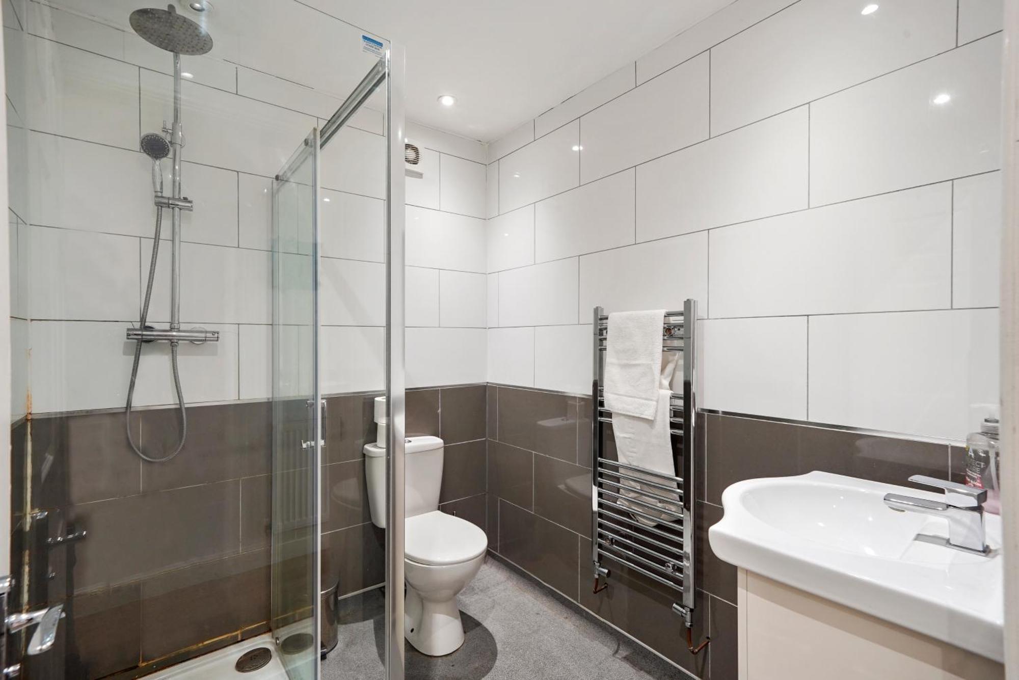 Boutique Abode - Sleeps 6- Parking - Garden Bristol